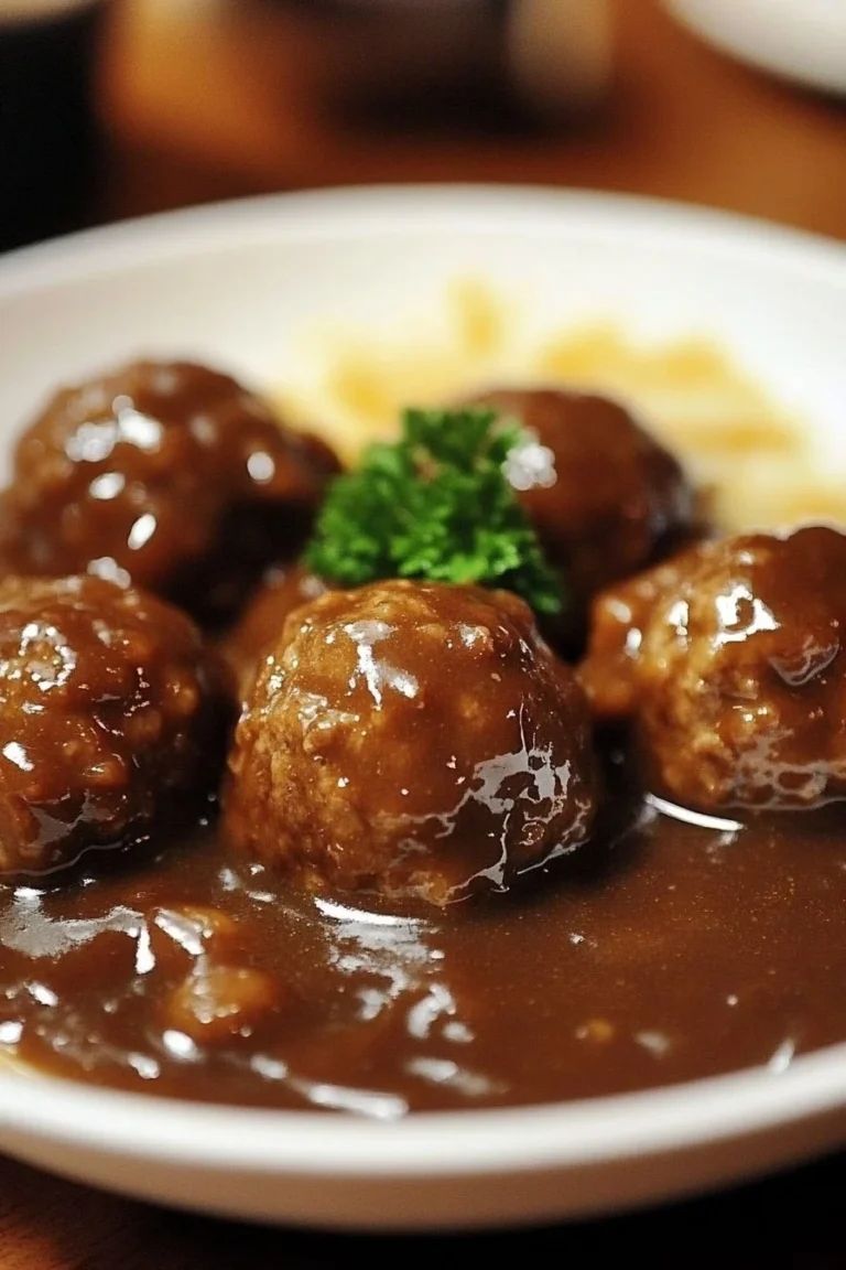 Meatballs and Brown Gravy: A Comforting Classic