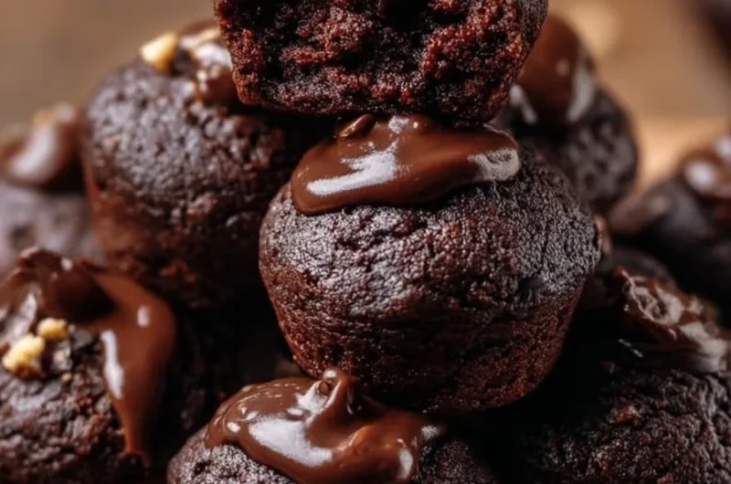 Delicious protein brownie bites for a healthy snack option
