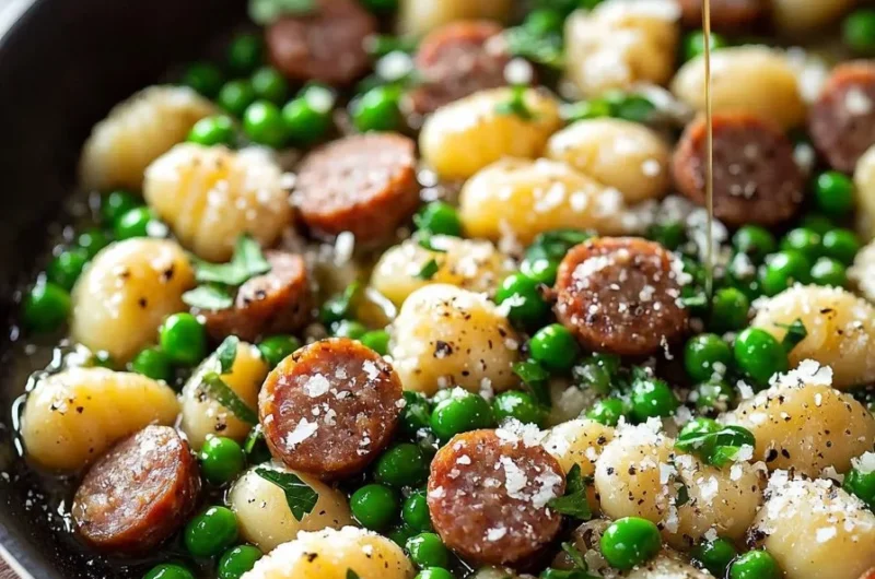 One-pan gnocchi with peas and sausage for a quick dinner dish