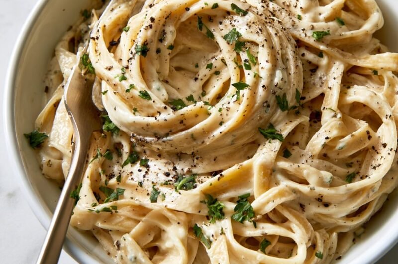 Boursin Pasta with Creamy Garlic Sauce