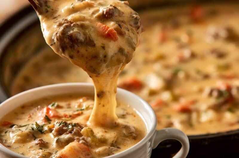 Cheeseburger Soup in the Crock Pot, Creamy and Comforting