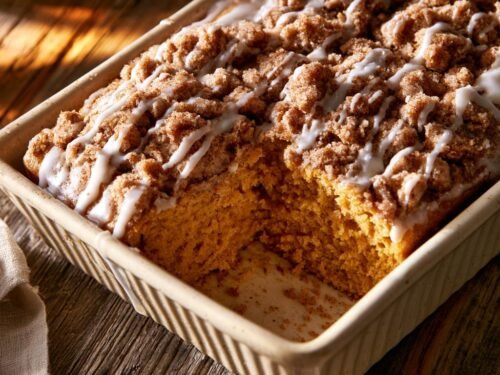 Pumpkin Coffee Cake with Cinnamon Crumb Topping